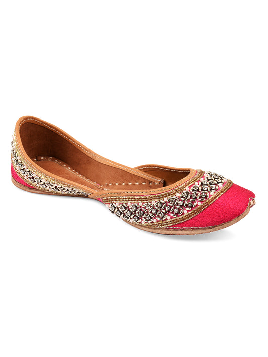 DESI COLOUR Women Pink Embellished Leather Mojaris