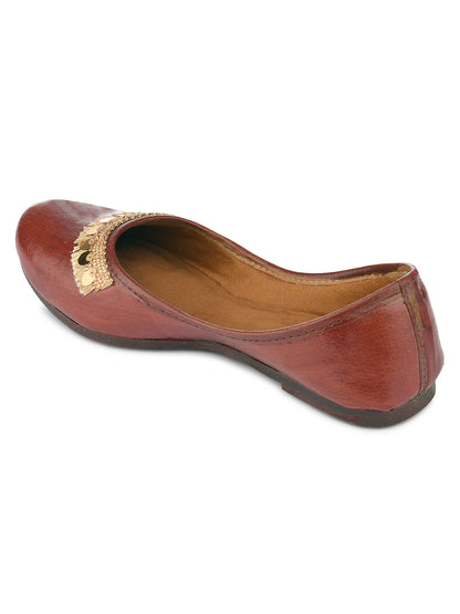 DESI COLOUR Women Brown  Gold-Toned Embellished Mojaris