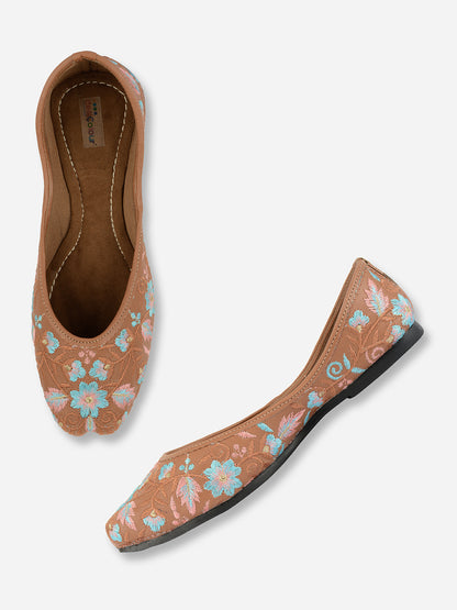 DESI COLOUR Women Peach-Coloured Ethnic Ballerinas with Embroidered Flats