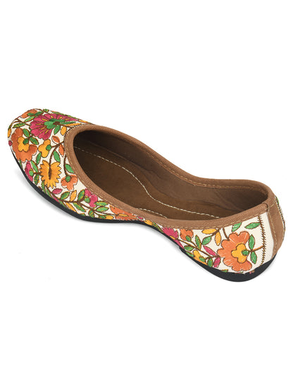 DESI COLOUR Women Multicoloured Printed Ethnic Mojaris Flats