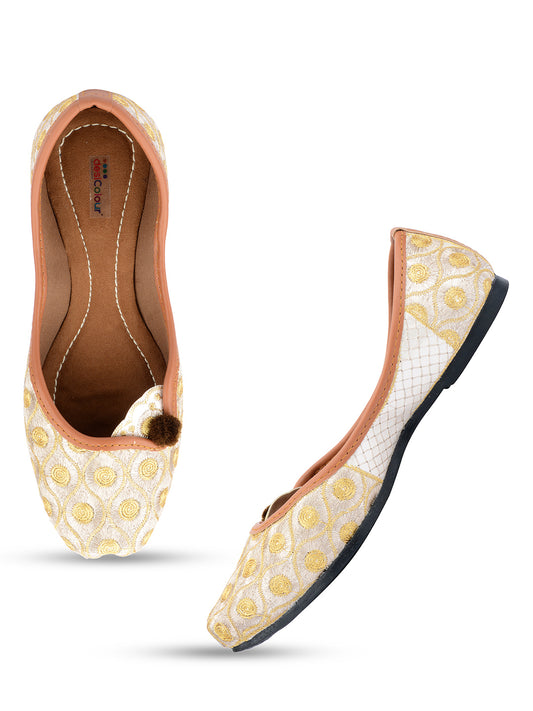 DESI COLOUR Women Gold  Silver Embroidered Leather Ethnic Mojaris Flats