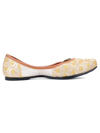 DESI COLOUR Women Gold  Silver Embroidered Leather Ethnic Mojaris Flats