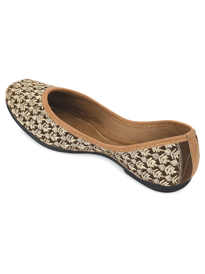 DESI COLOUR Women Brown Embroidered Ethnic Mojaris