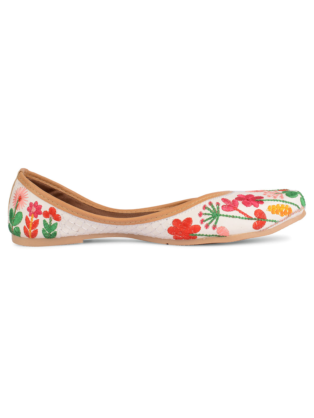 DESI COLOUR Women White Embroidered Comfy Ethnic Flats