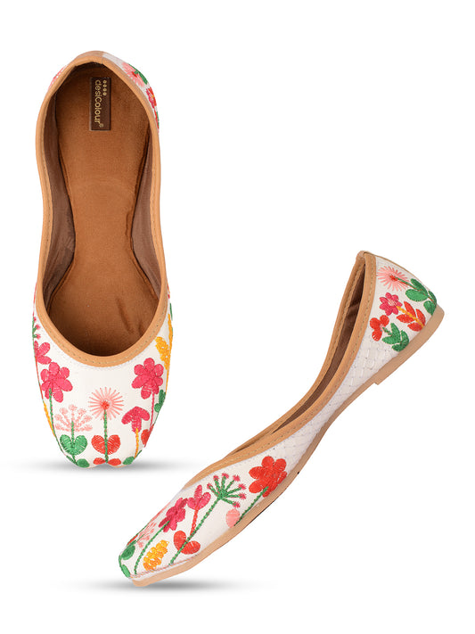 DESI COLOUR Women White Embroidered Comfy Ethnic Flats