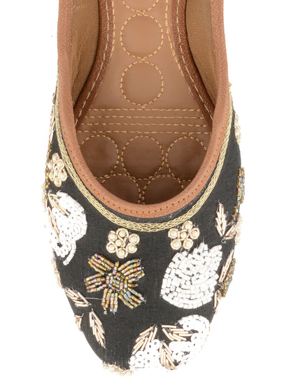 DESI COLOUR Women Black Embellished Leather Ethnic Ballerinas Flats