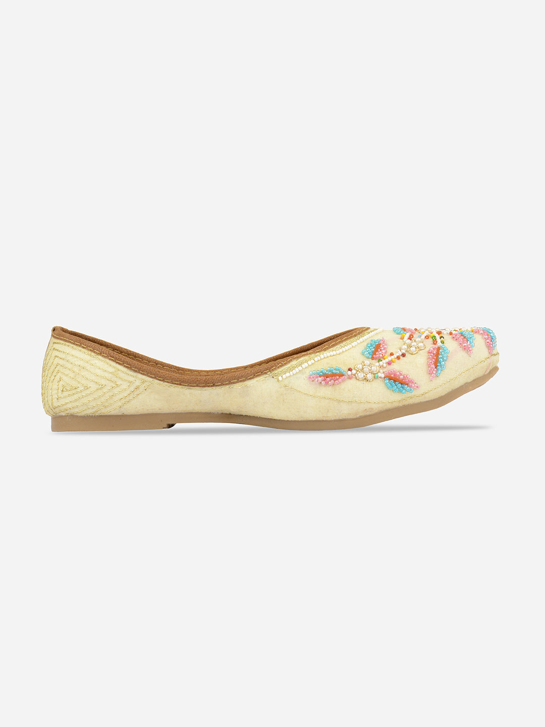 DESI COLOUR Women White Ethnic Ballerinas Flats