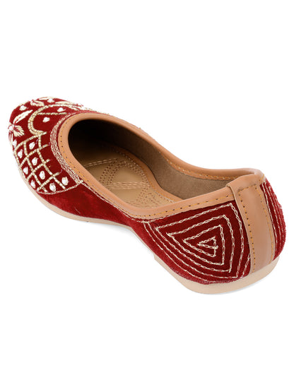 DESI COLOUR Women Red Ethnic Mojaris Flats