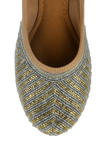 DESI COLOUR Women Grey Embellished Ethnic Mojaris