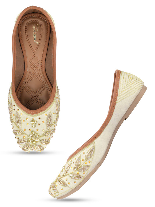 DESI COLOUR Women Off White Embellished Ethnic Mojaris Flats