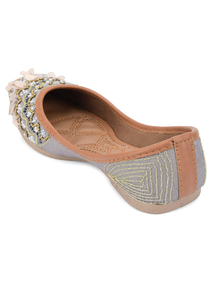 DESI COLOUR Women Grey Embellished Leather Ethnic Mojaris