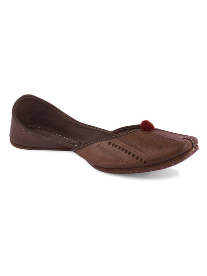 DESI COLOUR Women Red Printed Leather One Toe Flats