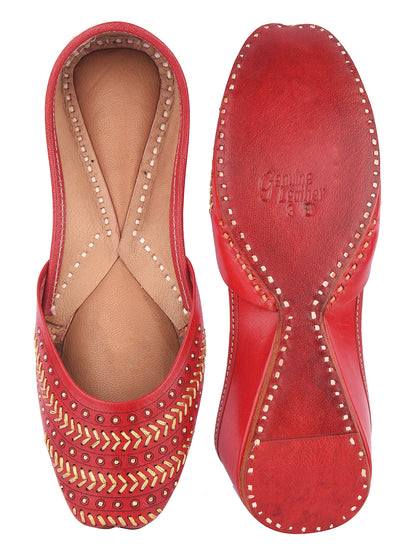 DESI COLOUR Women Brown Textured Mojaris