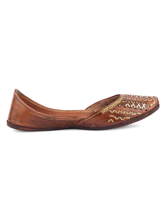 DESI COLOUR Women Brown Solid Leather Mojaris