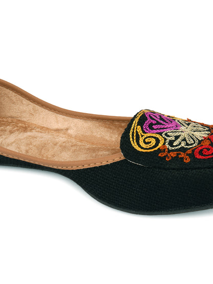 DESI COLOUR Women Black Solid Ballerinas