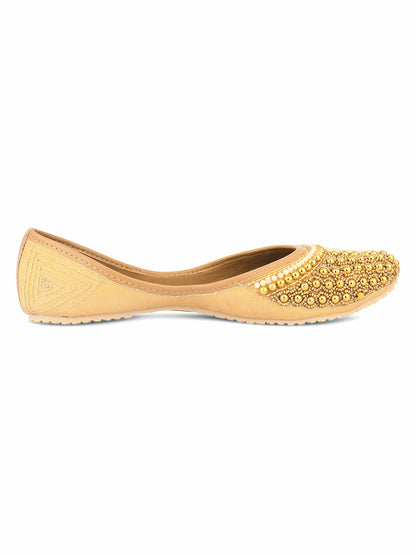 DESI COLOUR Women Gold-Toned Embellished Mojaris