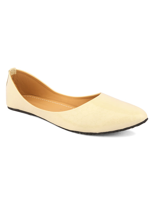 DESI COLOUR Women Off White Textured Ballerinas