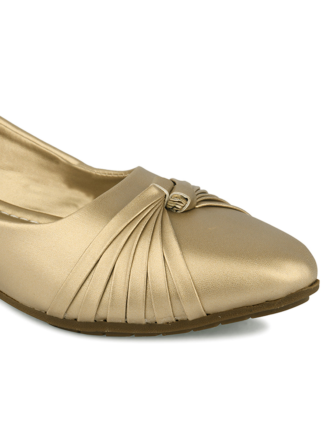 DESI COLOUR Women Gold-Toned Ballerinas with Bows Flats