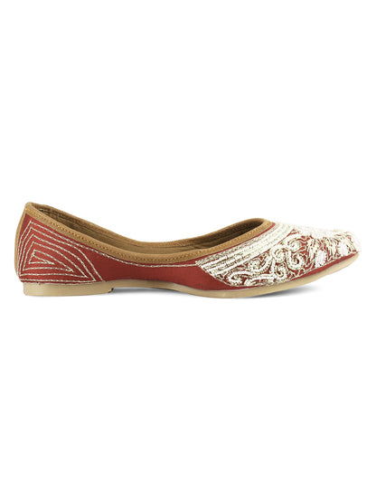DESI COLOUR Women Tan Brown Ethnic Mojaris Flats