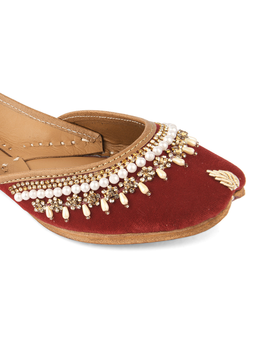 DESI COLOUR Women Green Textured Ethnic Mojaris Flats