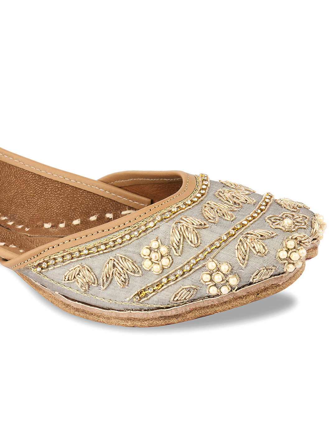 DESI COLOUR Women Grey  Gold-Toned Embellished Leather Mojaris