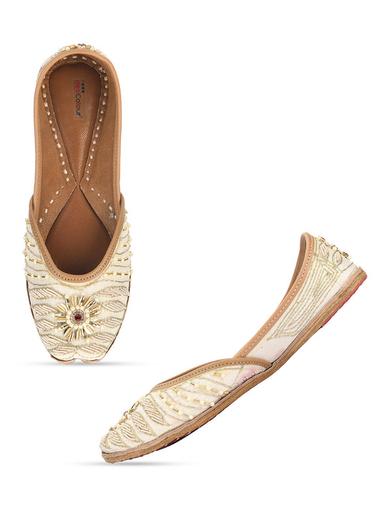 DESI COLOUR Women Off White Embellished Leather Ethnic Mojaris Flats