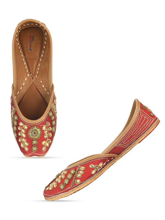 DESI COLOUR Women Maroon Ethnic Mojaris Flats