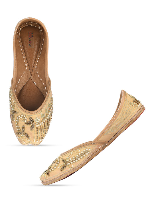 DESI COLOUR Women Gold-Toned Embellished Leather Ethnic Mojaris Flats