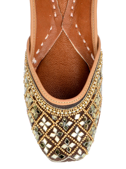 DESI COLOUR Women Gold-Toned Embellished Leather Ethnic Mojaris
