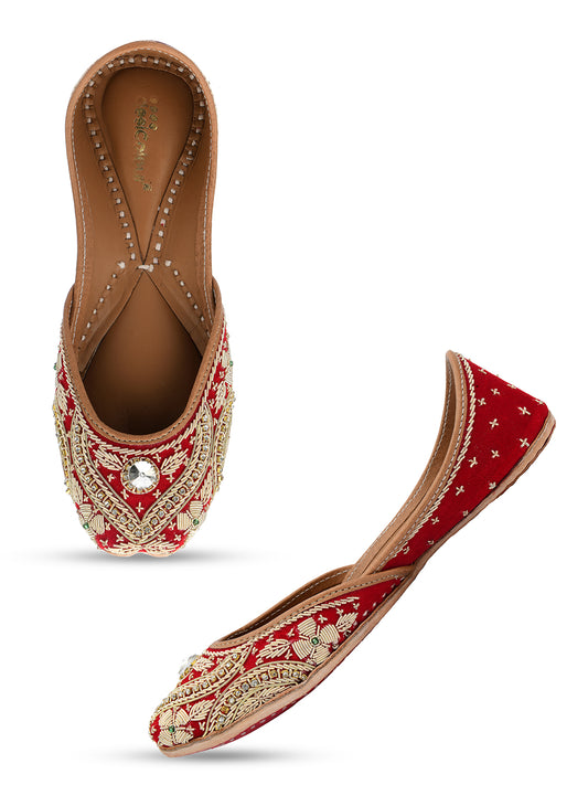 DESI COLOUR Women Red Embellished Ethnic Mojaris Flats