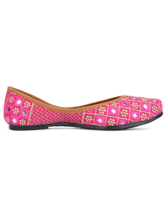 DESI COLOUR Women Purple Ethnic Mojaris Flats