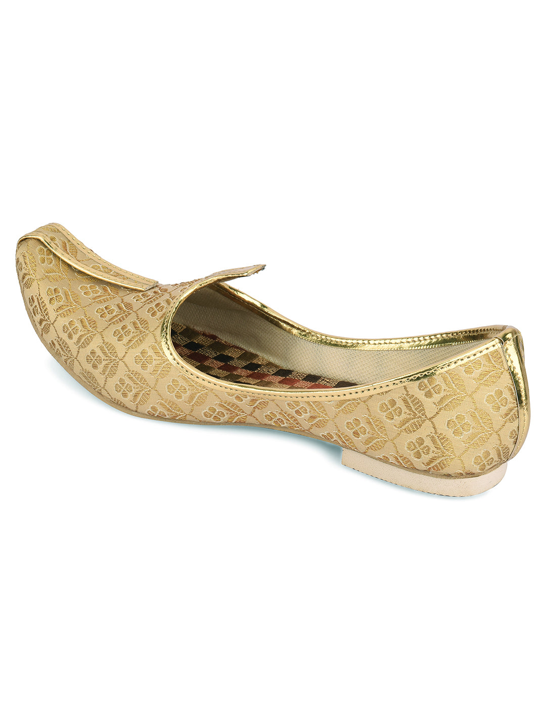 DESI COLOUR Men Gold-Toned Mojaris