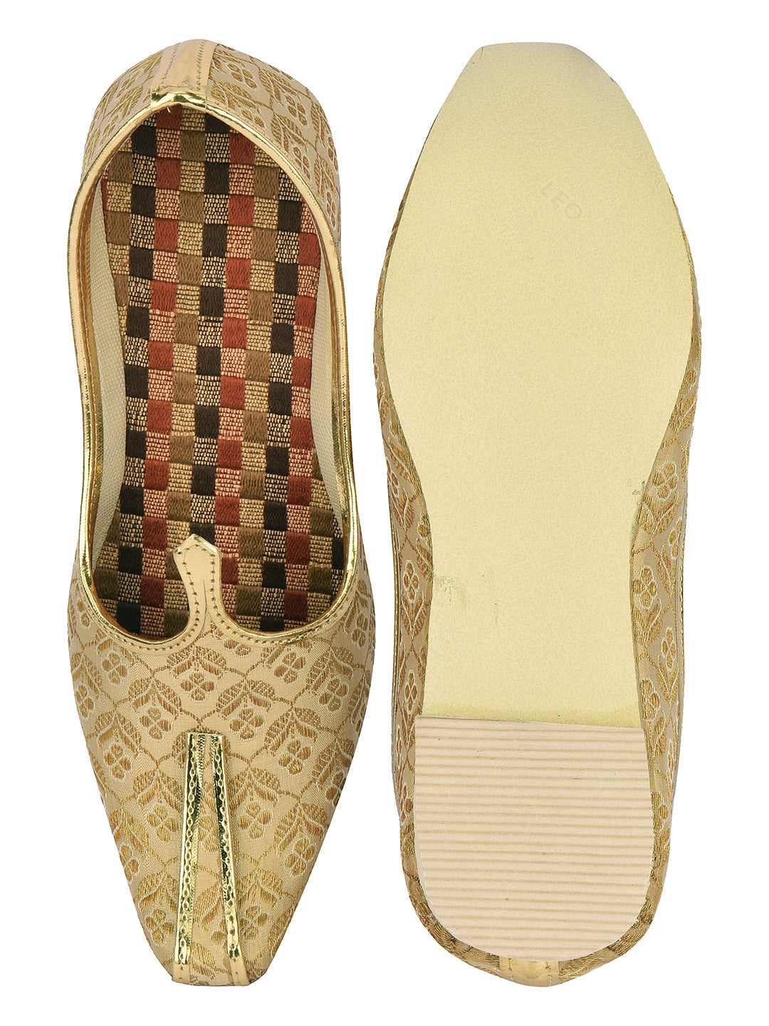 DESI COLOUR Men Gold-Toned Mojaris