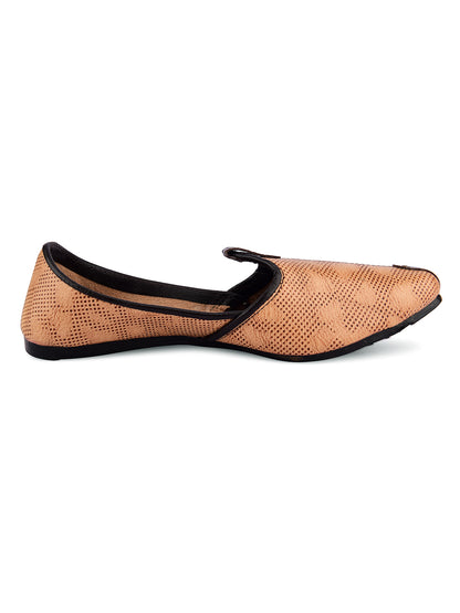 DESI COLOUR Men Beige Mojaris