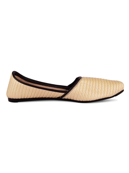 DESI COLOUR Men Cream-Coloured Mojaris