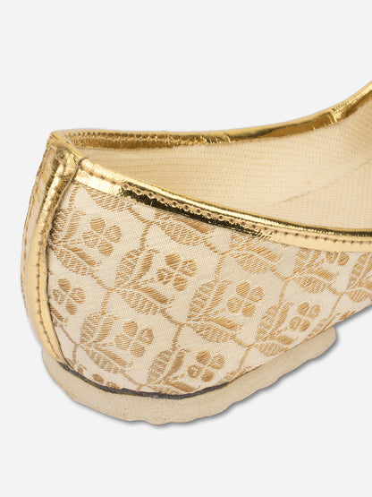 DESI COLOUR Men Gold-Toned Woven Design Espadrilles